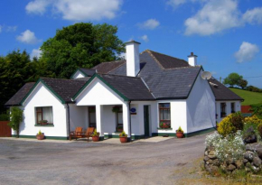 Valley Lodge Room Only Guest House